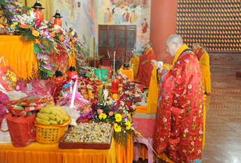 上海东林寺隆重举行供天法会