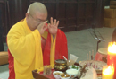 江苏昆山巴城崇宁古寺恭诵佛经 祈愿世界和平