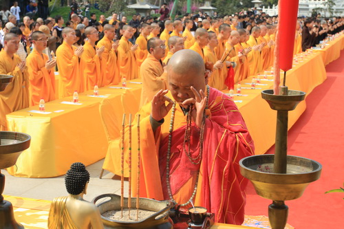 苏州寒山寺隆重举行万人抄经活动启动仪式