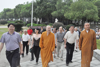 大愿法师湖南沅江慈善行圆满结束