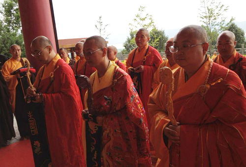 云南大理崇圣寺传授三坛大戒蹬比丘坛