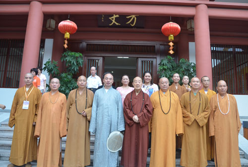 净良长老一行莅临广州华严寺指导“首届华严论坛”筹备工作