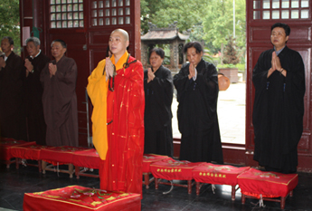 上海洪福寺隆重举办地藏菩萨圣诞法会