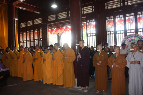 上海寿安寺举行慧圆老和尚荼毗法会