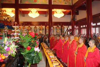 辽宁本溪财神寺大雄宝殿落成暨佛像开光典礼举行