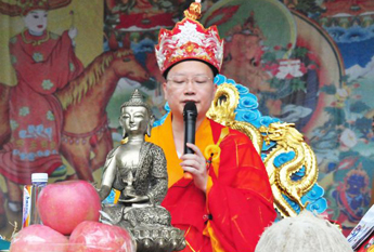 广东六祖寺隆重举行药师火供法会