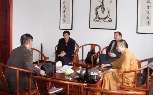上海市民宗委杨学军处长到寿安寺指导工作