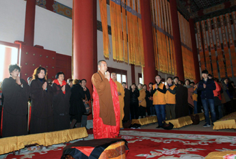 徐州宝莲寺隆重举行“授居家二众三皈法会”
