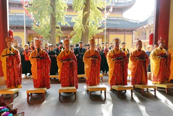 上海寿安寺隆重举行壬辰年水陆法会圆满送圣仪式