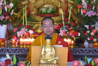 上海二严寺举办佛学讲座《学佛与做人》 智能法师主讲