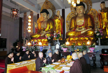 祈愿国泰民安 湖北黄石法藏寺举行药师法会