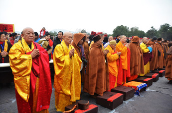 2012药师佛文化节之擦擦佛像装藏法会隆重举行