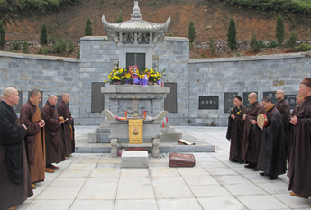 江西净居禅寺举行“体光老和尚全身舍利塔祭祀法会”