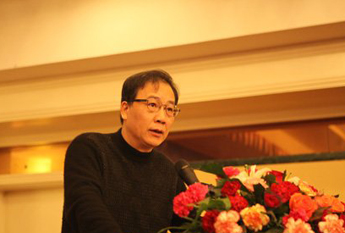 金易明：娱乐圈不应是野草蓬勃丛生之地