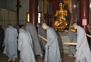 深圳弘法寺佛学院学僧精进禅七迎新学期