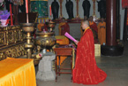 上海松隐禅寺为雅安芦山地震灾区举行祈福超度法会