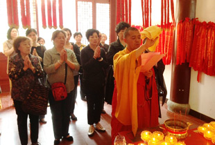 上海奉贤二严寺举行“文殊菩萨圣像开光法会”