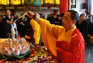 重庆万州慈云寺隆重举行癸巳年浴佛祈福法会