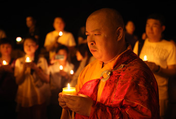 尼泊尔中华寺在蓝毗尼圣园隆重举行传灯法会