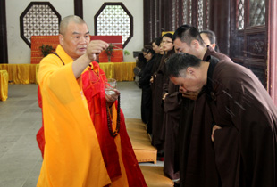 昆山崇宁古寺启建讽诵《摩诃般若波罗蜜经》道场