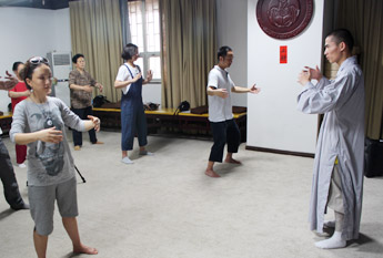 嵩山少林寺都市禅堂：少林八段锦 传播正能量