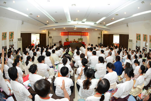2013深圳弘法寺首届弘法禅观修学营隆重开营