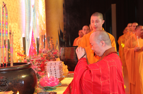 龙华古寺净素月饼品尝会在上海国际会议中心举行