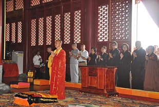 山西广灵极乐寺举行观世音菩萨成道日法会
