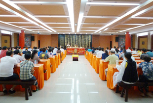 普昭寺月贤法师应邀于文峰寺作佛学讲座