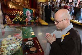 黄梅四祖寺举行净慧长老示寂百日追思回向法会