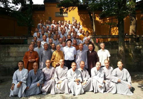 中国佛学院灵岩山分院第十七届开学典礼隆重举行