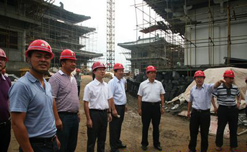 湖北黄石考察团考察大洪山慈恩寺等开发状况