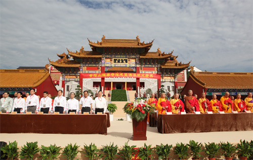 浙江绍兴会稽山龙华寺落成暨佛像开光庆典举行
