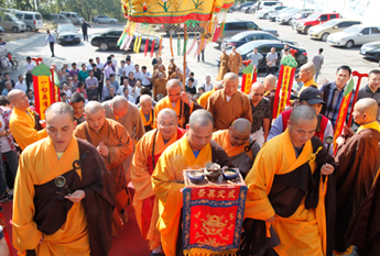 正慈大和尚进驻湖北黄梅五祖寺主持日常事务
