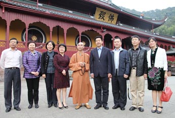国家宗教局副局长张乐斌一行视察天童禅寺