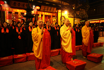 上海玉佛禅寺消除公共隐患保护性修缮工程祈福水陆法会第二天：放生法会
