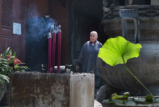 “老有所依” 以寺院为依托的养老机构让老人安享晚年