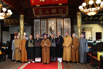 日中禅文化交流会会长大谷哲夫一行参访天童禅寺