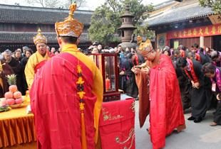 上海龙华古寺举行2013癸巳年冬至水陆法会