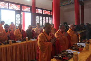 湖北新洲吉灵寺隆重举办大型传灯祈福法会