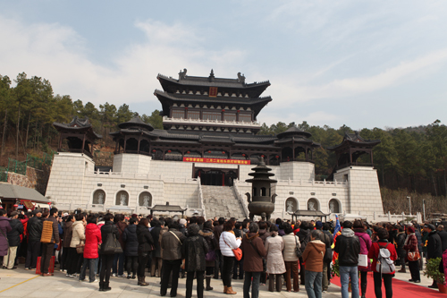 “龙抬头”中华孝道园举行2014年祈福放生法会