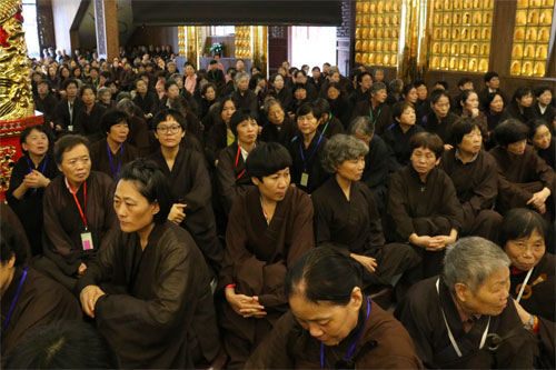 上海会龙寺2016第五期佛七法会第二日：仁焕法师开示《千学万学，学做真人》