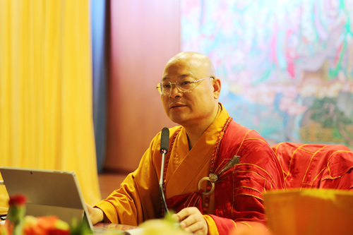 七塔禅寺传授三坛大戒法会礼请光泉法师作佛学专题讲座