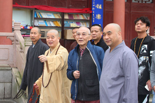 浙江温岭金山福慧寺系列佛学公益讲座之著名表演艺术家游本昌主讲“佛学漫谈”