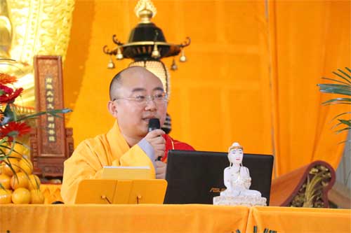 江西上饶能仁禅寺传授三坛大戒法会第十六天：佛学讲座、授持三衣钵具