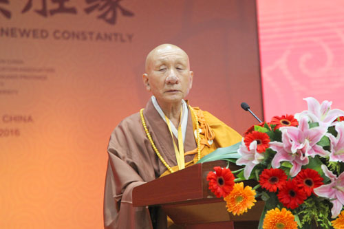 中日佛教友好使者则竹秀南：当代僧人肩负弘扬佛法使命