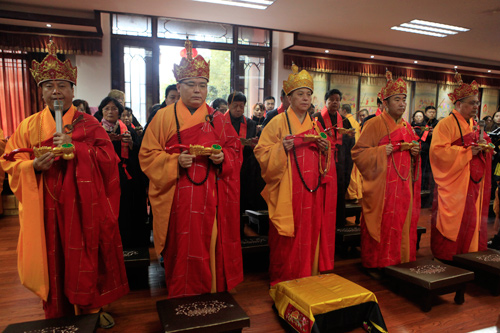 上海奉贤洪福寺举行水陆法会之圆满送圣仪式