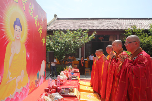 江阴青龙寺天王殿奠基圆满 建设文明宗教场所