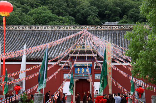 千年祖庭纳佛门五宗 道伟升座承智者法脉