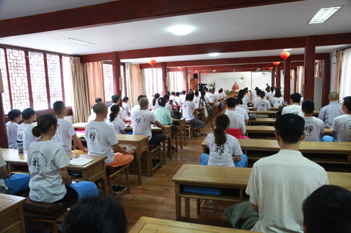 天童禅寺“体悟禅慧 和谐人生”学修  暑期佛法熏陶学子